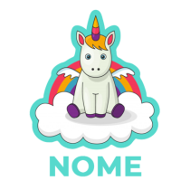 Unicorno con ali su una nuvola, un tenero complemento per il tuo bimbo. Scopri di più su ciuccio-bambini.com.